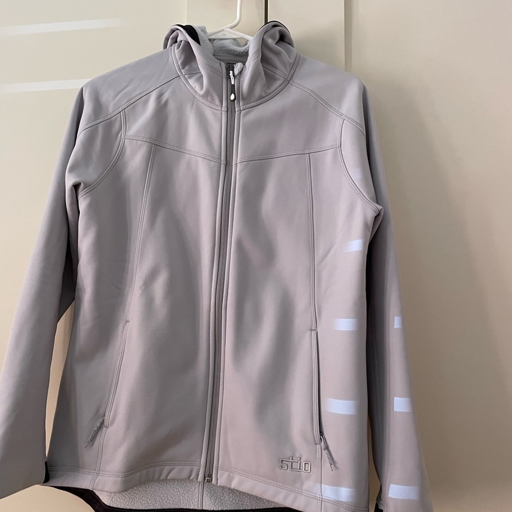 NWOT Stio hooded fleece zip up jacket.